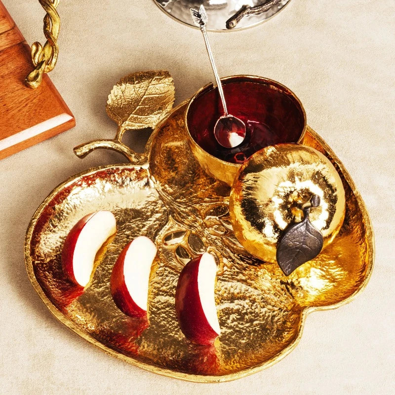 Michael Aram Apple Honey Pot With Spoon Goldtone at STORIES By SWISSBO